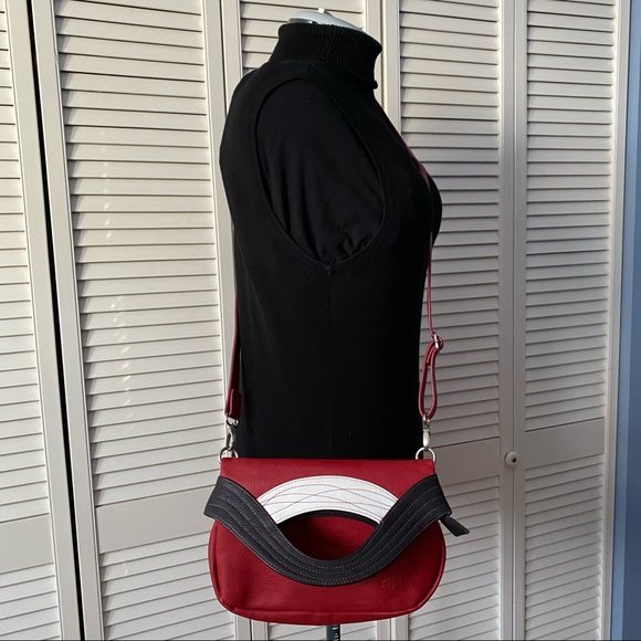 Espe red convertible cross-body bag - Picture 2 of 11
